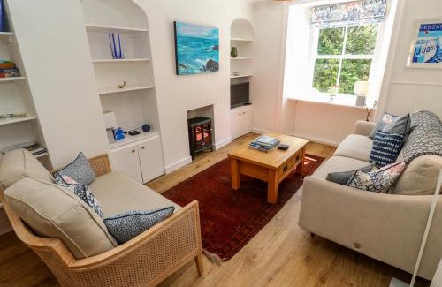 Madron House | 6 Bellair Road