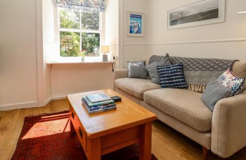 Madron House | 6 Bellair Road