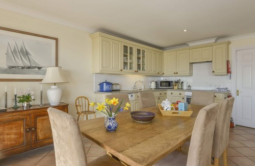 Bigbury-on-Sea Cottage | 6 BURGH ISLAND CAUSEWAY, pet friendly, with pool in Bigbury-On-Sea