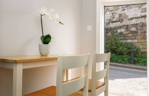 Malton Cottage | 6 CHURCH HILL, pet friendly, luxury holiday cottage in Malton