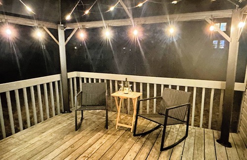 Northbrook House | 6 Kings Ping-Pong Gazebo!