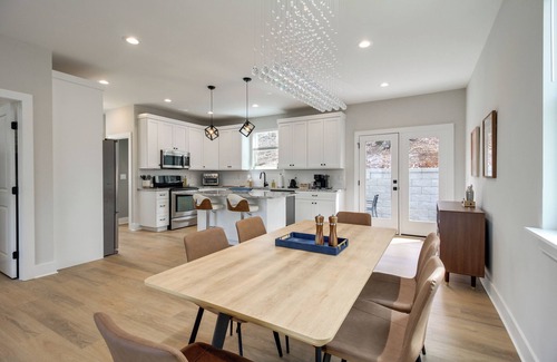 Rossville House | 6 Mi to Chattanooga: Home w/Balcony & Dtwn Views!
