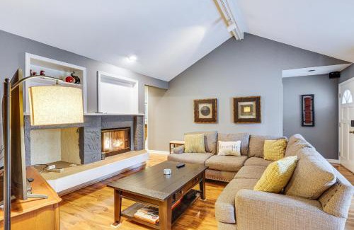 Dock Junction House | 6 Mi to Dtwn Brunswick Home with Pool and Fire Pit!