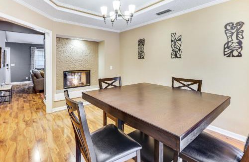 Dock Junction House | 6 Mi to Dtwn Brunswick Home with Pool and Fire Pit!