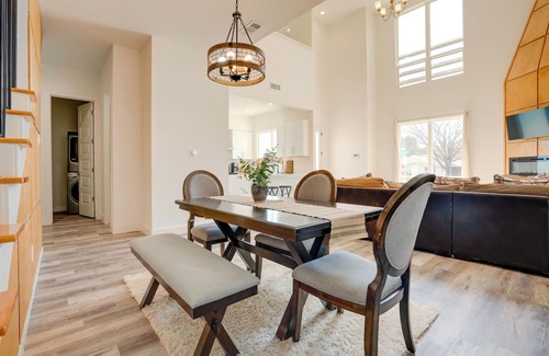 Park Central House | 6 Mi to Galleria: Spacious Dallas Townhome!