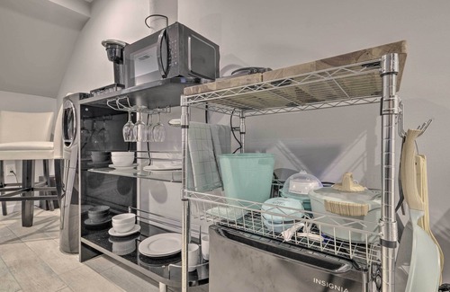 Northeast Apartment | 6 Mi to National Mall: Modern DC Apartment!