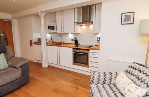 Tweedmouth Apartment | 6 MILL WHARF, country holiday cottage in Berwick-Upon-Tweed