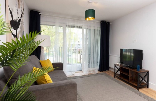 Walworth Apartment | 6 Newland House - Angela Suite