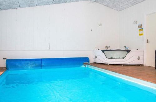 Skødshoved Strand House | 6 person holiday home in Knebel