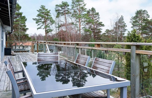 Tanum House | 6 person holiday home in tånumshede