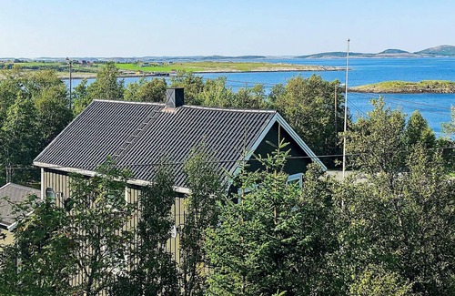 Vevelstad House | 6 person holiday home in Vevelstad