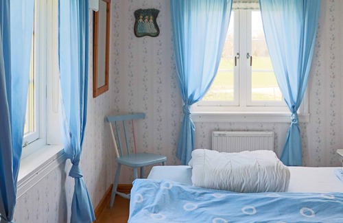 Varobacka House | 6 person holiday home in Väröbacka