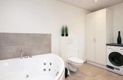 Sondervig Apartment | 6 person holiday home in Ringkøbing