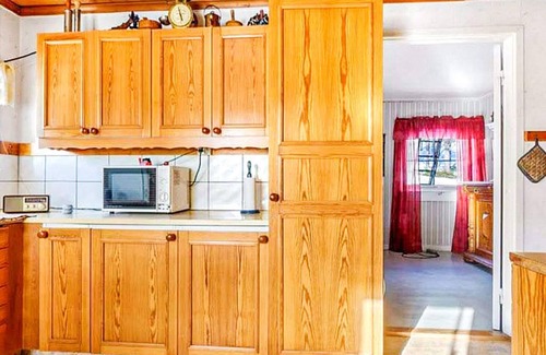 Vuollerim House | 6 person holiday home in Jokkmokk