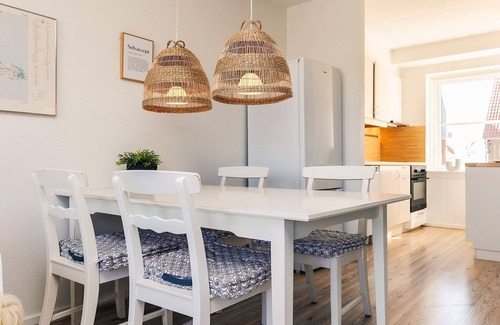 Borre Apartment | 6 person holiday park home in Borre
