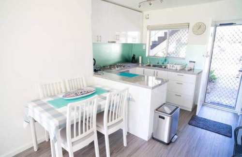 Scarborough Apartment | 6 Sand Sun & Surf 1br 1 Bth
