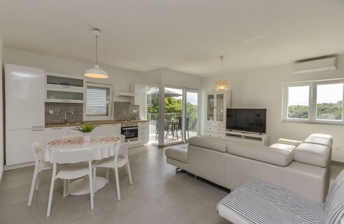 Tribunj Apartment | 60 m² Apartment ∙ 2 bedrooms ∙ 5 guests