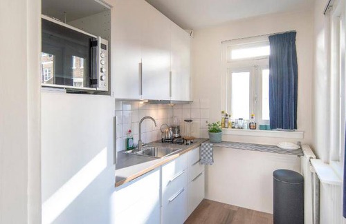 Burgwallen Nieuwe Zijde Apartment | 60 m² Apartment ∙ 1 bedroom ∙ 2 guests