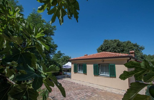 Kastel House | 60 m² House ∙ 2 bedrooms ∙ 5 guests
