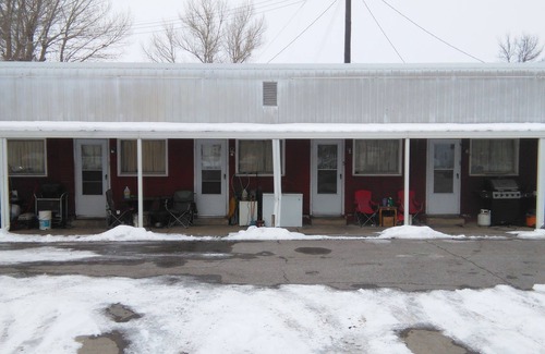 Coalville House | 60's Motel in the Wasatch Mountains near Park City, Wanship, Coalville, Henefer
