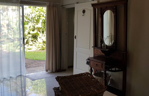 Ramsgate South House | 60 Steps To The Beach