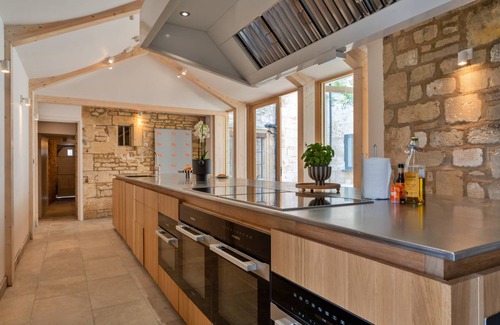 Painswick House | 600 m² House ∙ 9 bedrooms ∙ 24 guests