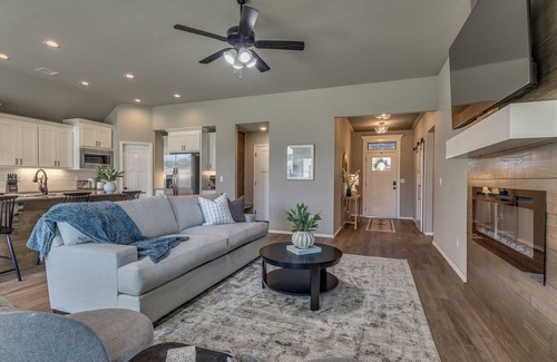 Broken Arrow House | 6017 Cozy Corner - Great Location!