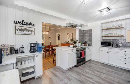 Manitou Springs Villa | 609 m² Villa ∙ 9 bedrooms ∙ 24 guests