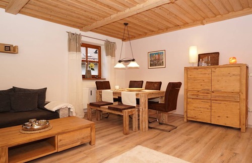 Hauzenberg Apartment | 62 m² Apartment ∙ 1 bedroom ∙ 5 guests