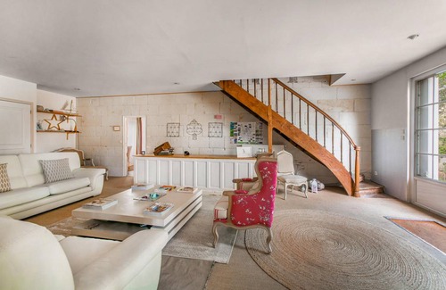 Chatellerault House | 625 m² House ∙ 12 bedrooms ∙ 23 guests