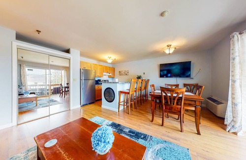 Gilford Condo | 63 m² Condo ∙ 1 bedroom ∙ 3 guests
