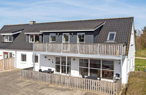 Vedersø Klit House | 634 m² House ∙ 14 bedrooms ∙ 26 guests