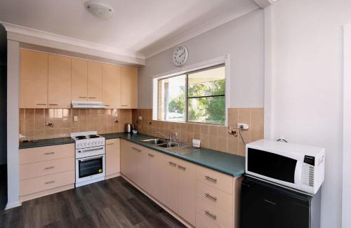 Elliott Heads House | 64 Bathurst Street