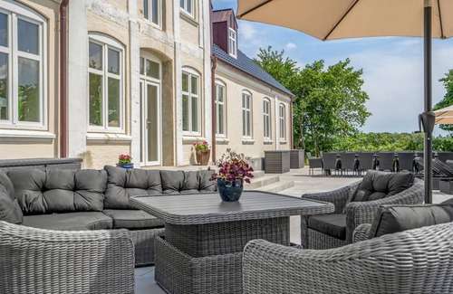 Ballum House | 640 m² House ∙ 12 bedrooms ∙ 32 guests