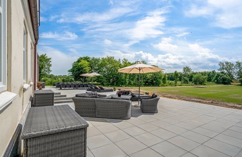 Ballum House | 640 m² House ∙ 12 bedrooms ∙ 32 guests