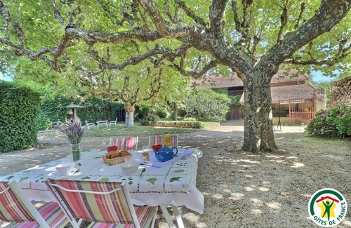 Charmes-sur-l'Herbasse House | 65 m² Gîte ∙ 2 bedrooms ∙ 4 guests