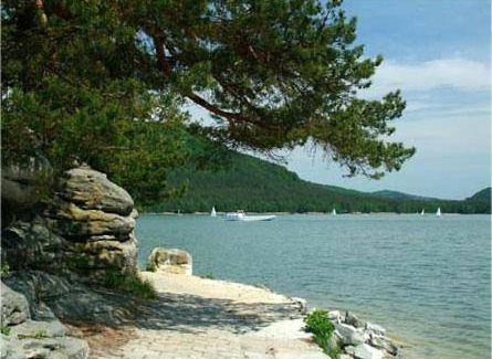 Ceska Lipa Apartment | 65 m² Apartment ∙ 2 bedrooms ∙ 5 guests
