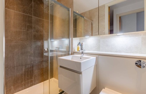 South Bank Apartment | 65 m² Apartment ∙ 2 bedrooms ∙ 4 guests