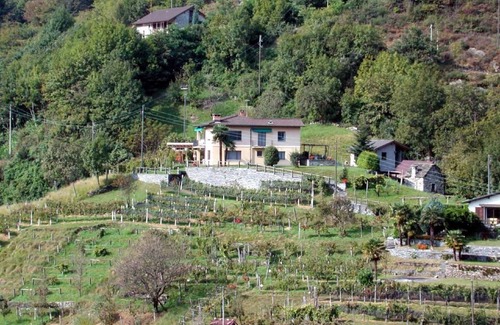 Intragna Apartment | 65 m² Apartment ∙ 2 bedrooms ∙ 4 guests