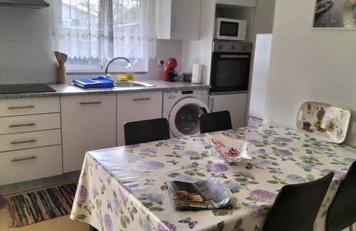 Oliveira De Azemeis House | 65 m² House ∙ 3 bedrooms ∙ 7 guests
