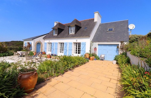 Cleden-Cap-Sizun Villa | 669-Villa on Baie des Trépassés, superb sea view