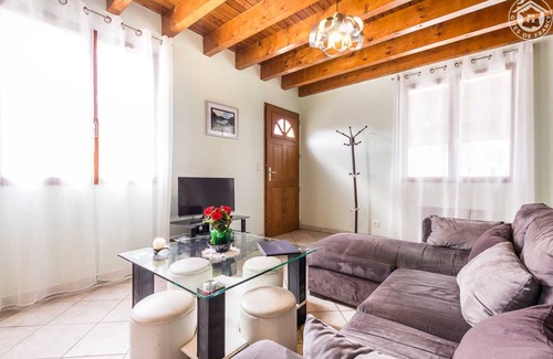 La Bridoire House | 68 m² Gîte ∙ 2 bedrooms ∙ 4 guests