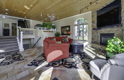 Wisconsin Dells House | 696 m² House ∙ 8 bedrooms ∙ 18 guests