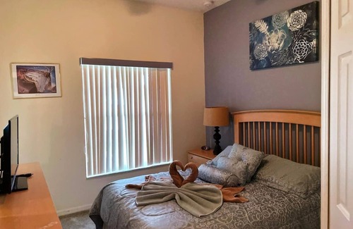 Crescent Lakes House | 6BR Luxury house-South Facing Private Pool, on a lake, hot-tub, BBQ, near Disney