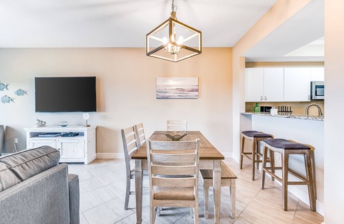 Sandestin Condo | 6th Floor Coastal Getaway W/Shared Pools/Hot Tubs, Beach Access & Gym