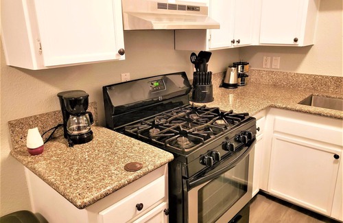 Swan Canyon Apartment | # 7, 2 bedroom apartment, full kitchen/bathroom
