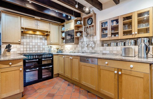 Pengenffordd Cottage | 7 bedroom accommodation in Pengenffordd, Talgarth, Brecon