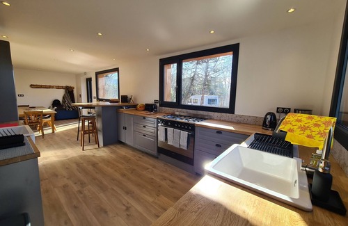 Saint-Paul House | 7-bedroom gîte for 15 people, located in the heart of nature, Savoie