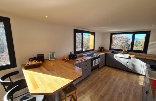 Saint-Paul House | 7-bedroom gîte for 15 people, located in the heart of nature, Savoie