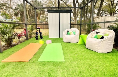 Port Tampa City Villa | 7 BR Heated Pool, Game Room, Theater, Sleeps 25